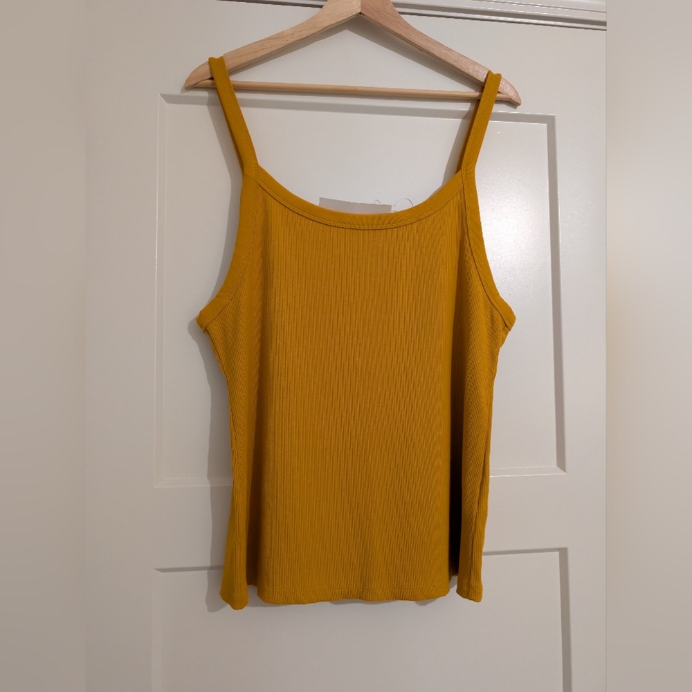 Vince. Mustard Yellow Women's Tank Top Size XL NWT